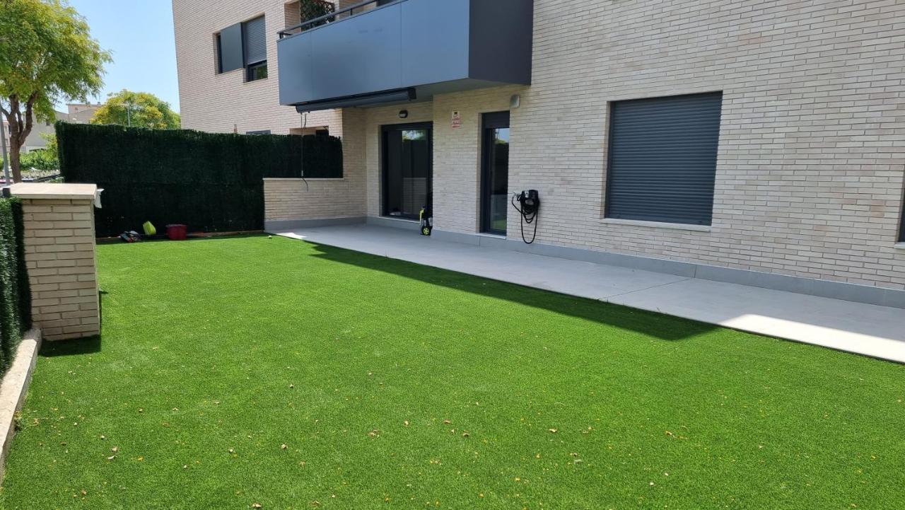 Apartamento Diseno Con Jardin Privado A 100 Metros Del Mar Torredembarra Exteriör bild