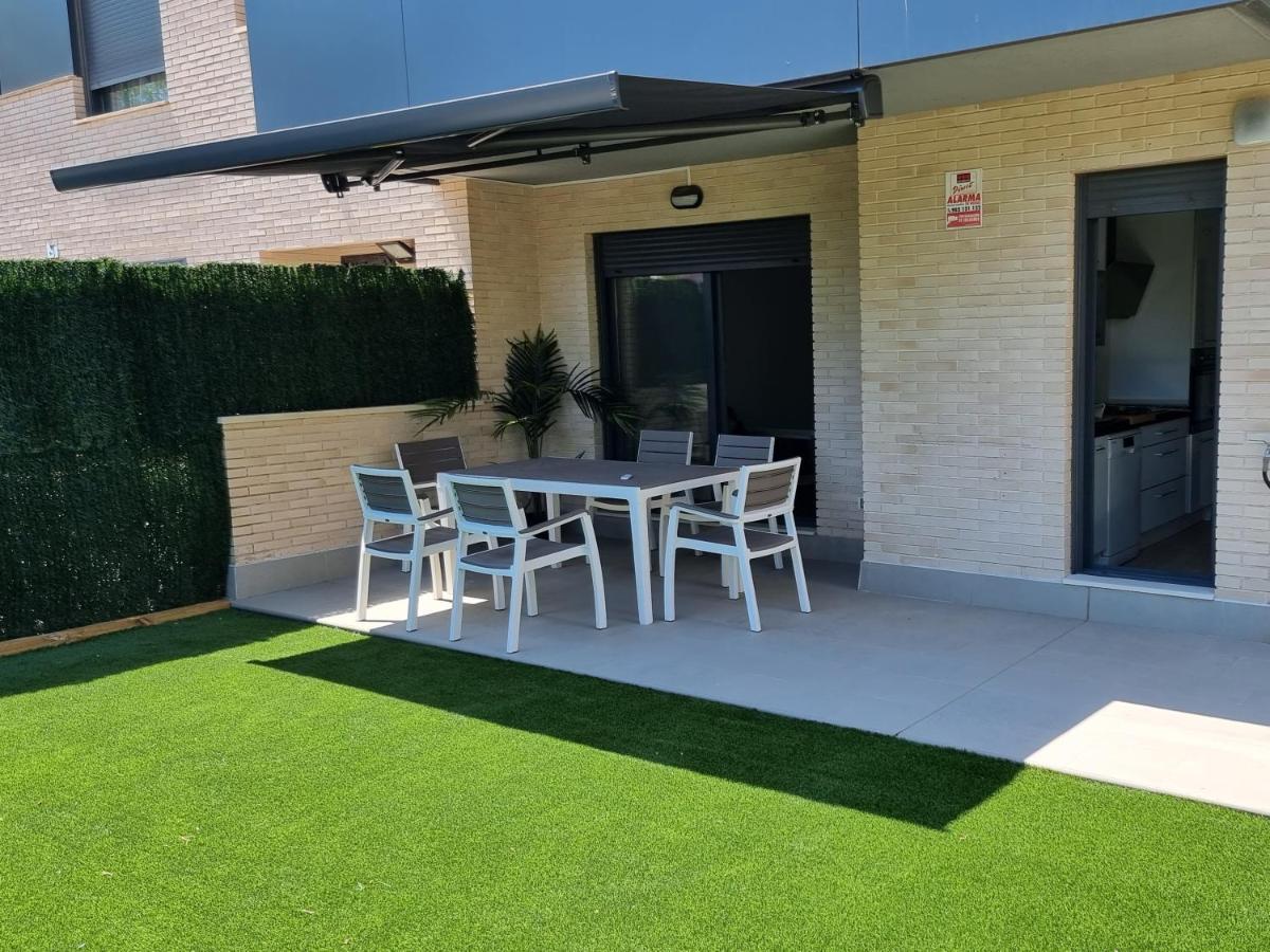 Apartamento Diseno Con Jardin Privado A 100 Metros Del Mar Torredembarra Exteriör bild