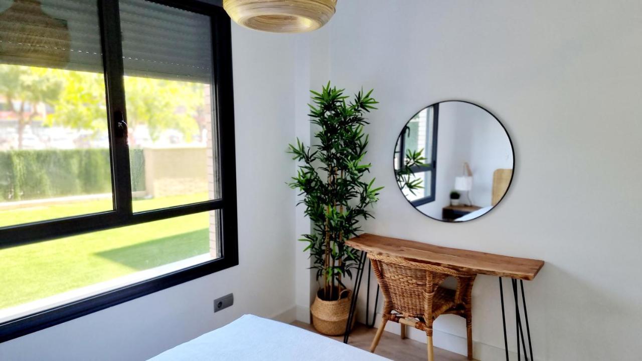 Apartamento Diseno Con Jardin Privado A 100 Metros Del Mar Torredembarra Exteriör bild